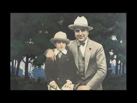 Al Capone's Life Story