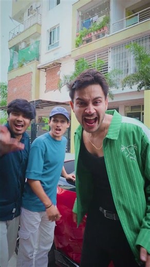 Puri Car मैं फैली Bhelpuri, Vacuum Cleaner Nikla OP! 😎#shorts