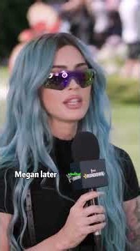 Breaking news.Megan Fox hasreportedly wiped her Instagramand unfollowed Machine Gun Kelly!
