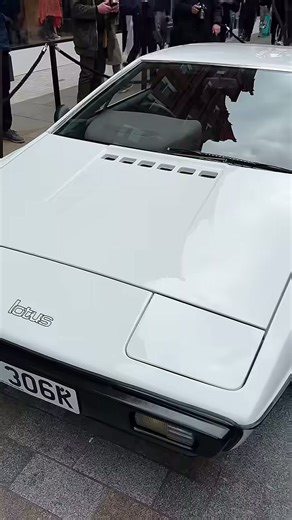 The new Lotus Esprit by Encor