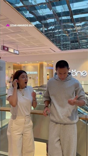 Acapella Jingle Playing In Earpiece 🎧🎶😆#StarAwards2026 #红星大奖2026 #mediacorpStarAwards2026 #SA2026