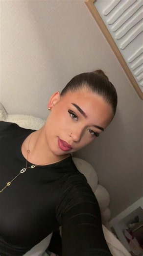 Vidéos de Nouna🍒 (@._nouna._) avec Bellucci - Alonzo