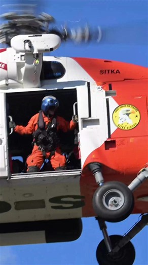 Semper Paratus. 🎥 U.S. Coast Guard via DVIDS #uscg #helicopter #military #rescue #coastguard