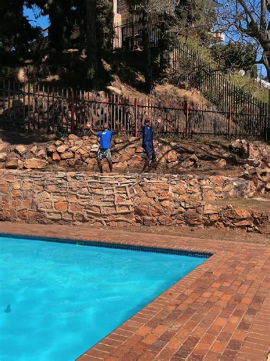 Yes we do have a pool 🙂‍↕️✅