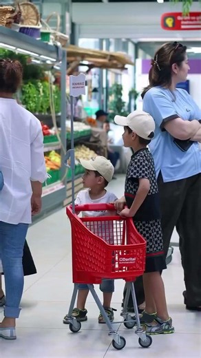 Darital supermarketda robot odam! 🤖