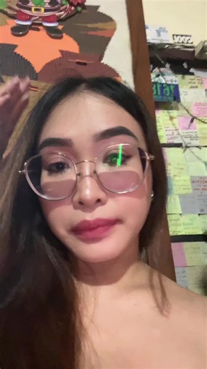 Postura Después de Comer Empanada de Vigan