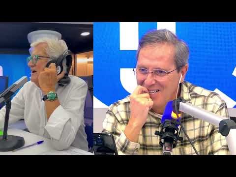 La emoción de Paco González al escuchar a Pepe Domingo Castaño en la mención de Estrella Galicia