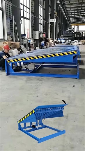 #Pandadockleveler The design of the loading dock platform greatly increases loading and unloading speed, reducing the downtime of goods during the loading process. By using the loading dock platform, workers can handle goods more quickly and safely, significantly enhancing overall logistics efficiency. | Ken Zhang