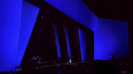 Adele Live in Las Vegas: Don't You Remember Performance