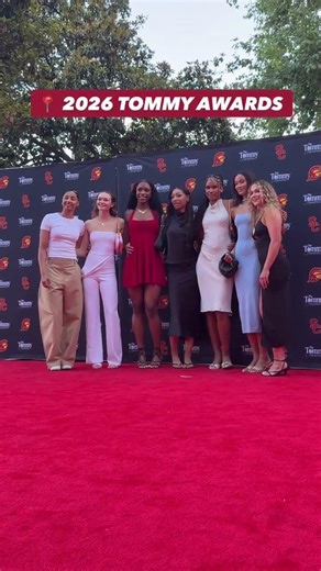 🤩 JuJu Watkins, Jazzy Davidson, & USC Women's Basketball at Trojans Gala #shorts #short #basketball