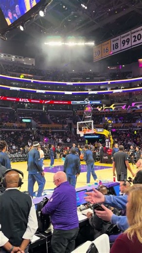 Warriors at lakers home opener