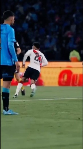 Commentary on Thiago Almada's stunner in River's 3-0 masterclass win over Belgrano #River #thiago...