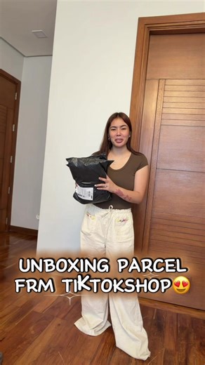 Unboxing Parcel from Tiktokshop w/Jj na makulit 🤣🤣🤣@tiktokshop_ph #unboxingvideo #fyppppppppppppppppppppppp