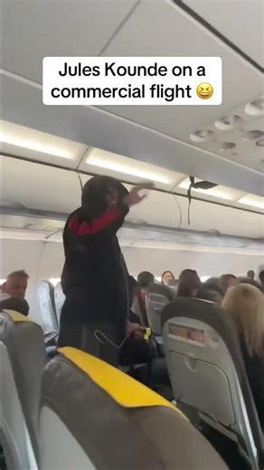 When Kounde arrived in Milan for the Champions League semifinal in Milan 😅 (via @leartbucaliu/TT)