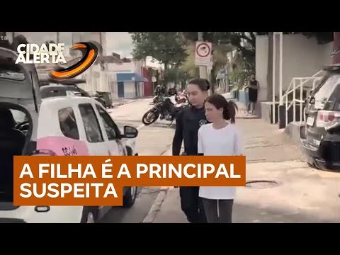 Filha é suspeita de mandar o namorado matar a própria mãe