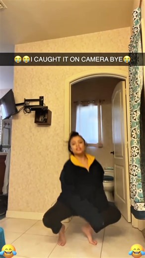 I was all set to look fabulous when I stepped out…but ended up with a collection of fashion fails😭🤣#funnyvideo #OutfitFail #OOTDFail #funny#fyp