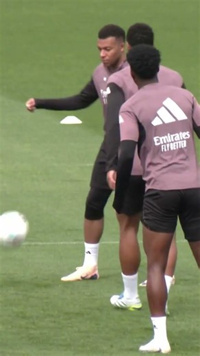 Mbappe returns to Real Madrid training 👀