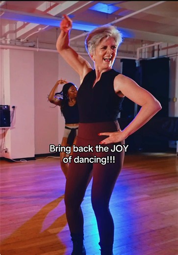 Gimme! Gimme! Gimme!❤️ @ABBA for the JOY always!🤭 DC: @Brandon O’Neal #dance #dancer #dancing #abba #fyp