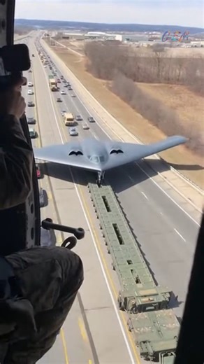 Unbelievable Sight! A B-2 Spirit Stealth Bomber Transported Right on the Highway! 😱 #viralvideo #navy #B2Spirit #StealthBomber #MilitaryLogistics #UnrealMoment #DefensePower | The Military Power Hub