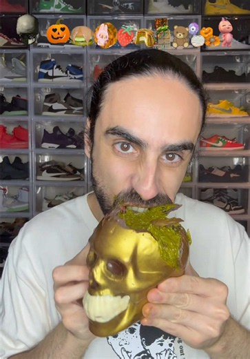 Food ASMR Eating a Dubai Chocolate Skull 💀🍫 #food #asmr #eating #mukbang #satisfying