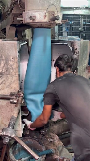 How Plastic Drums Are Made in Factory | Amazing Manufacturing Process
