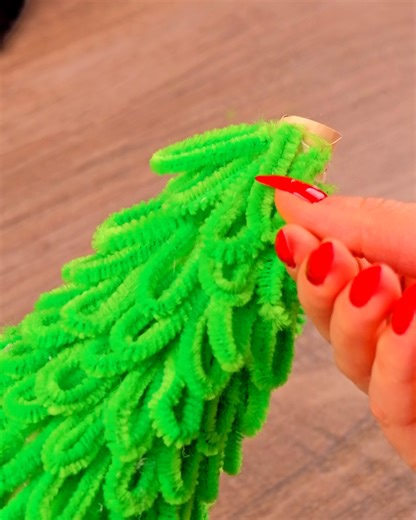 Easy Christmas tree crafts anyone can make🎄✨
