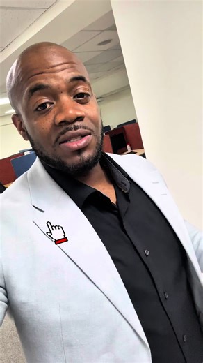 Year in review ✨ I started 2025 sick, scared, and uncertain, knowing I had to walk away from my 9–5 with NHS Talking Therapies. At the time, it felt overwhelming and risky. But looking back at this video of my last day at and seeing how far God has brought me, I’m honestly humbled. What once felt like loss was actually obedience, healing, and growth in disguise. I’m deeply grateful to God for His guidance, provision, and strength every step of the way. 📖 “In all your ways acknowledge God, and H