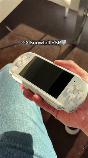 White PSP simply feels different 🤍🥹 #retrogaming #modded #psp #nostalgiagamer #2000snostalgia