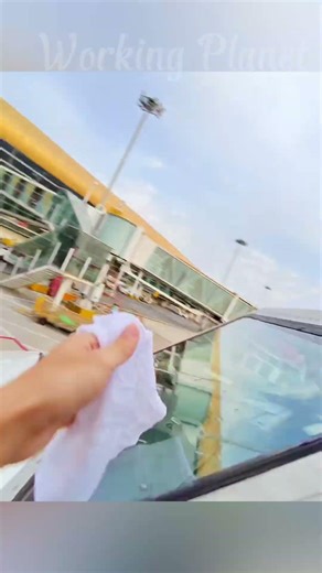 Have You Ever SEEN How Airplane Glass Gets CLEAN? ✈️