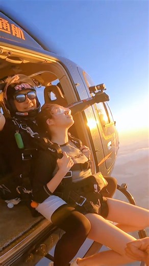 Skydiving || Chasing Freedom #youtube #youtubeshorts #skydiving #hittvfun #fun #adventure