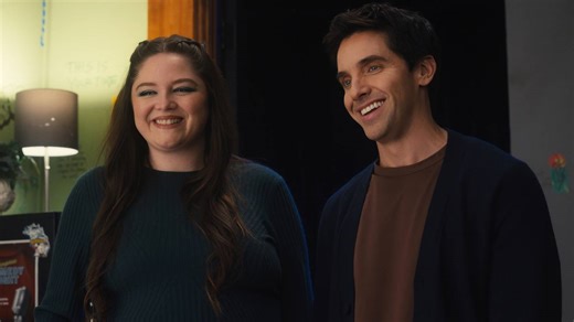 'Hacks' Cast Explains the Deeper Meaning Behind That Sci-Fi Icon's Surprise Season 5 Casting