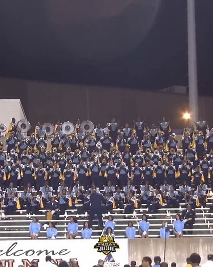 Throwback Thursday: I Remember 2012 👨🏾‍✈️🏃🏾‍♂️ An iconic moment everyone should remember. The energy. The emotion. Do you? Be sure to check out episode 1 of the Jukebox Media Podcast on YouTube, featuring the man behind this unforgettable moment, Mr. Lawrence Jackson. #humanjukebox #throwbackthursday | Southern University Marching Band