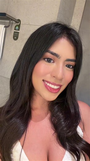 Yazmin Aziz's Essential Makeup Routine Tutorial