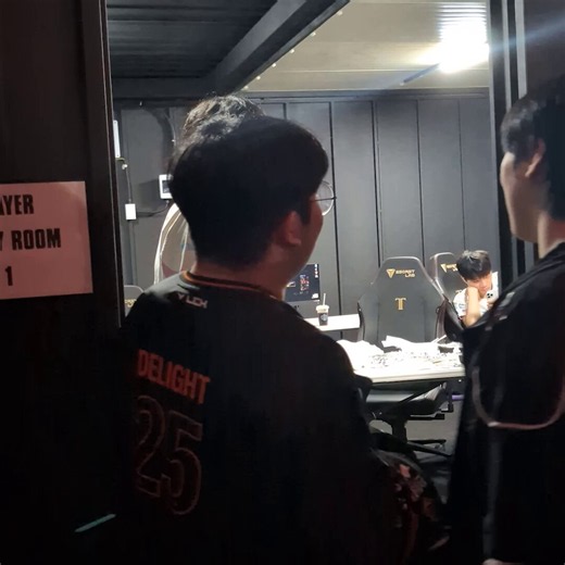 The former bot lane duo reunited!