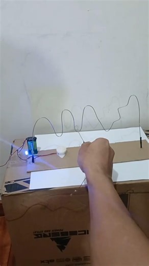 Amazing DIY Dancing Wire Machine 😱 | Simple Motor Science Project | Cardboard Hack#shrots #viral