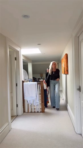 “I believe that when you put a smile out there, you get a smile back.” 🌞HEIDI KLUM🌞 Follow along today as I share some random footage of me having fun, just because. I believe when you start the day smiling at yourself and remember to play that everything will be ok. Smiling fuels your soul and when you take it out into the world, you share it with others and then you’re both going to feel good, so don’t you think we all should?✨ 1st look @ragandbone @freidarothman 2nd look @batshevadress @bro