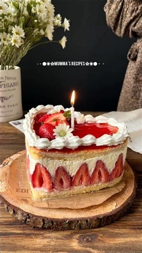 #fruit​ #sweet​ #dessert​ #cake​ #pavlova​ #panettone #meringue #viral #channelpages #ytshorts #yt