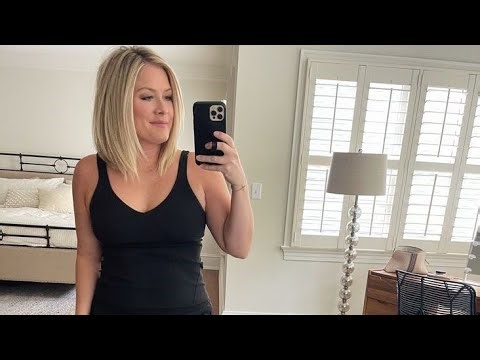 Natural Older Women Over 50 60 & 70 Dressed Classy Fashion Tips 