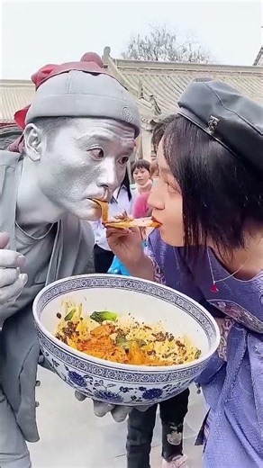 Happy Times with a Sculpture and a Beauty #Funny #cute #funny #respect #love