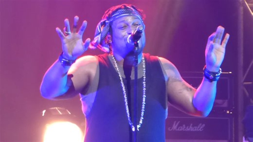 D'Angelo & The Vanguard - Untitled (How Does It Feel) live in Melbourne 2016