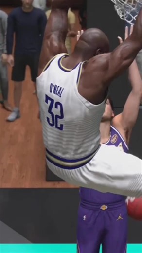 Shaquille O'Neal highlights of his dunks is insane crazy dunks