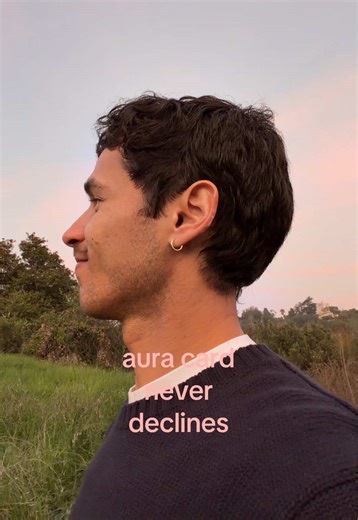 Héctor (@hectorpdoria)’s video of Card Shuffling