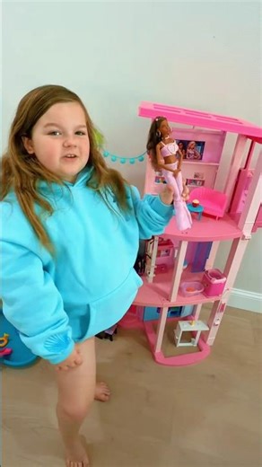 LIFE SAVE Barbie Dream House?! 💖😍✨