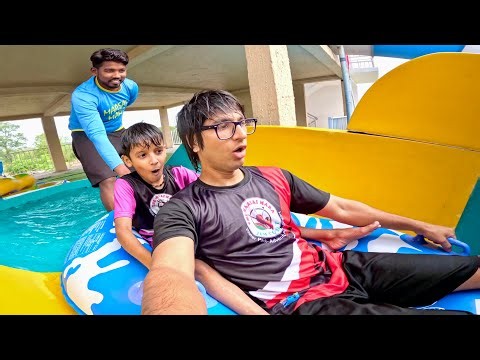 Waterpark Mein Kunali Dar Gaya 😲
