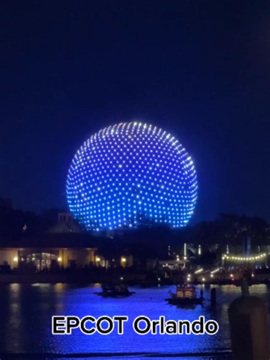 🌎✨ E se a sua próxima viagem fosse muito mais do que apenas conhecer um lugar? O EPCOT é daqueles lugares que fazem você viajar pelo mundo sem sair de Orlando! 🇫🇷🇯🇵🇮🇹🇲🇦🇲🇽 Culturas, gastronomia, atrações incríveis e experiências que você vai lembrar por muito tempo. ❤️ Então, se você está esperando o “momento certo” para viajar… talvez ele seja agora. ✈️🌎 Pare de só assistir às viagens dos outros. Comece a viver as suas! 🔥 Quem você levaria para o EPCOT? 👇 #EPCOT #disneyworld #orlan