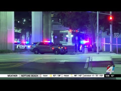 4 shot, including 2 teens, during New Year’s celebrations in Jacksonville