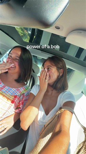 Power of a Bob: Sistermaxxing Twinmaxxing Hairstyle Tips