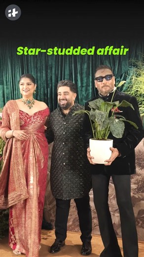 Janhvi, Rekha, Varun attend Kapoor reception #shorts