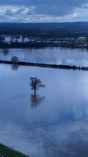 FLOODING ⚠️ | The floodplains between Hereford and Sutton St Nicholas are filled with water from the River Lugg. These floodplains protect hundreds of properties downstream from flooding and hold huge amounts of water. #YourHerefordshire | Your Herefordshire