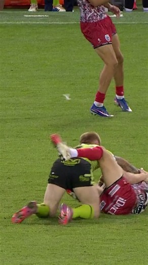 A booming hit from Zach Eckersley 🤯 #SuperLeague